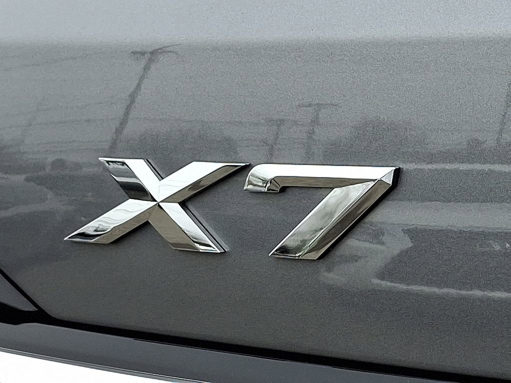 Used 2025 BMW X7 xDrive40i image 30