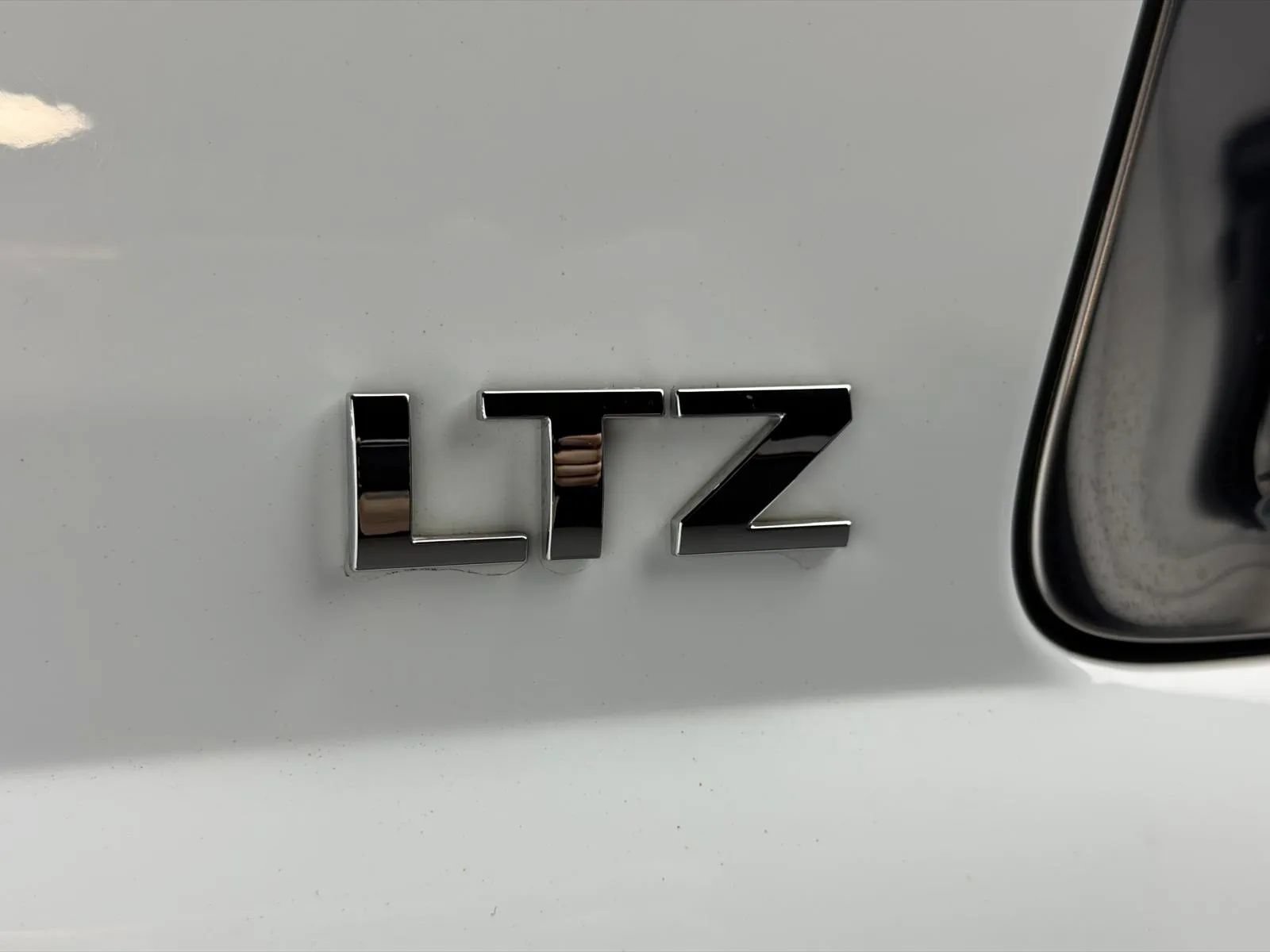 Used 2016 Chevrolet Tahoe LTZ RWD image 8