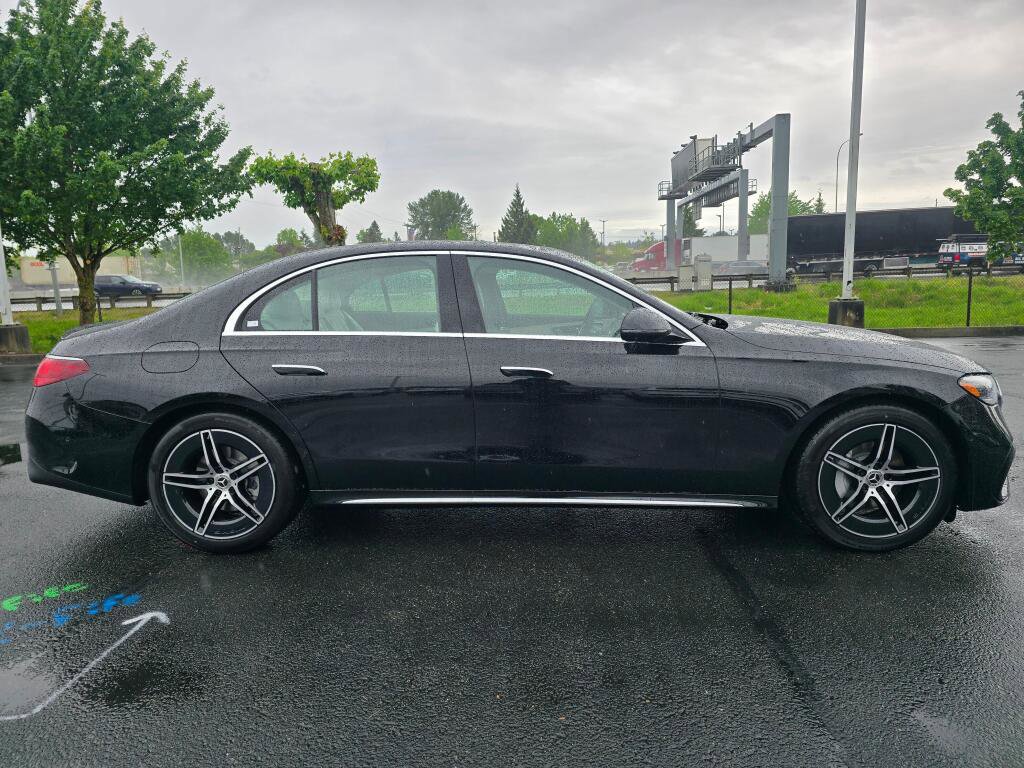 New 2026 Mercedes-Benz E 350 4MATIC Sedan image 7