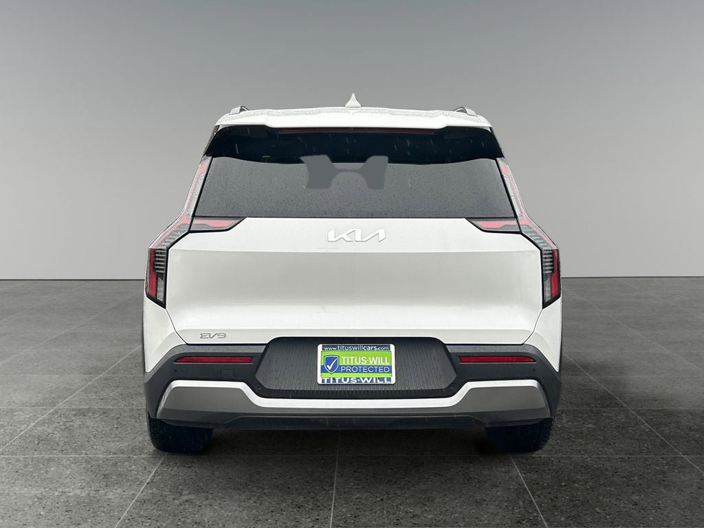 Used 2024 Kia EV9 Wind image 6