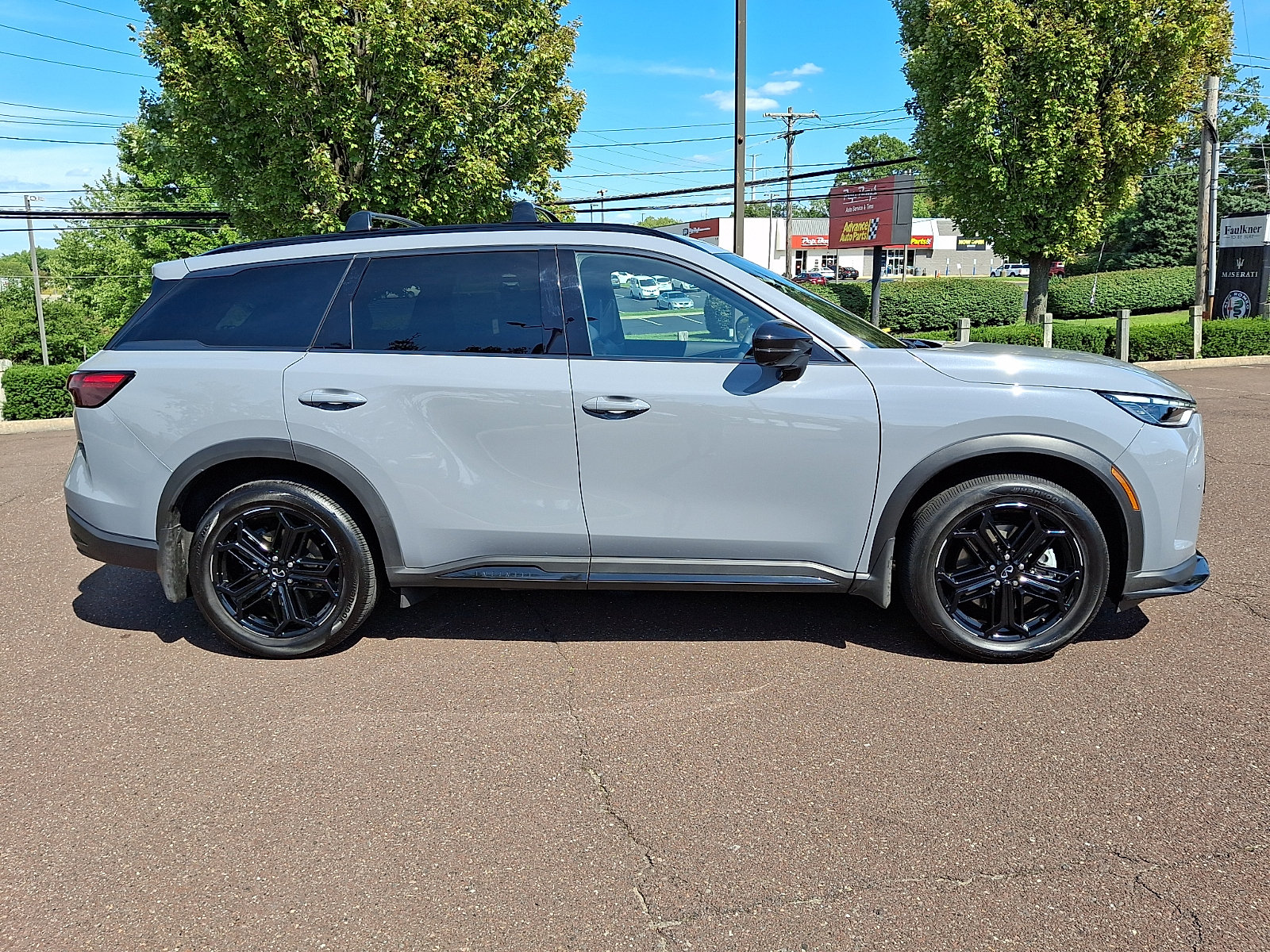 Certified 2026 INFINITI QX60 Sport w/ Dark Cargo Package AWD/4WD image 7