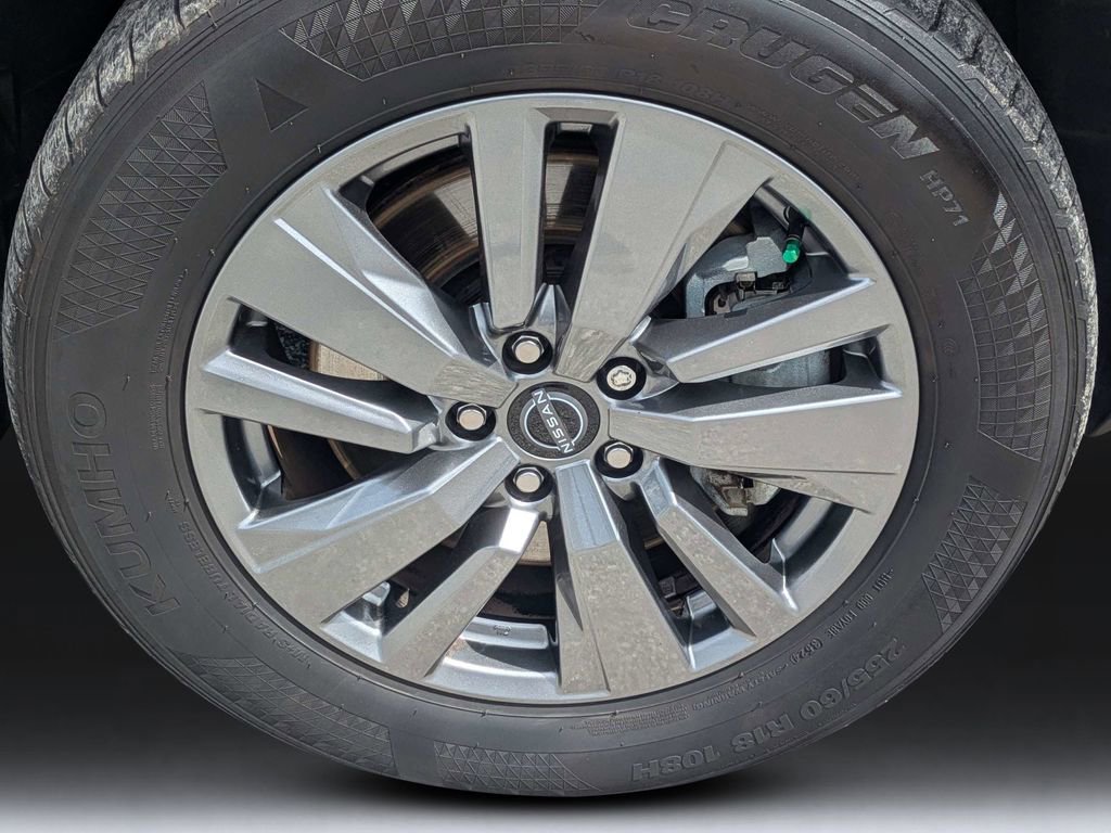 Used 2024 Nissan Pathfinder SV FWD image 11