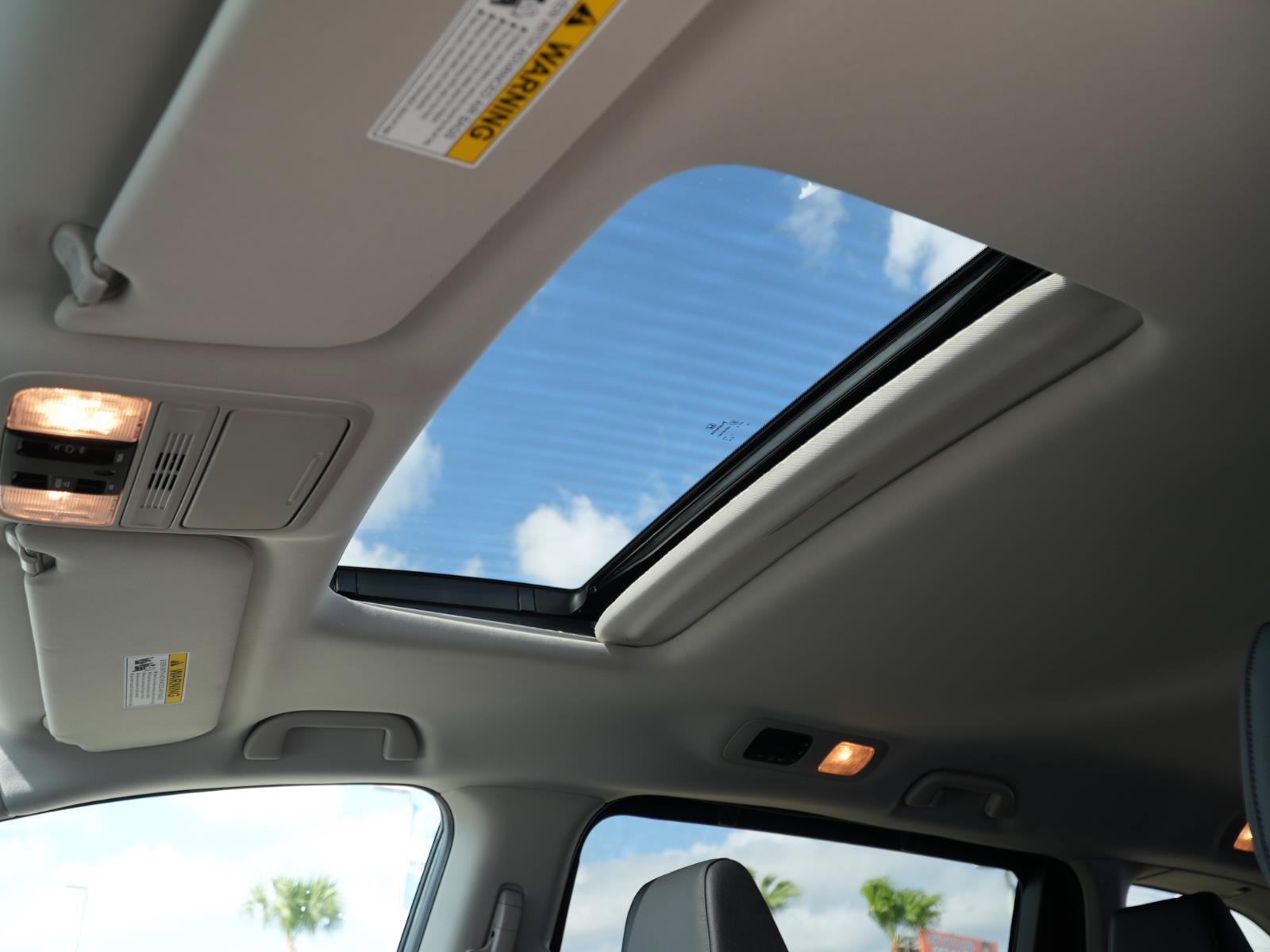 Used 2026 Honda Odyssey EX-L image 17