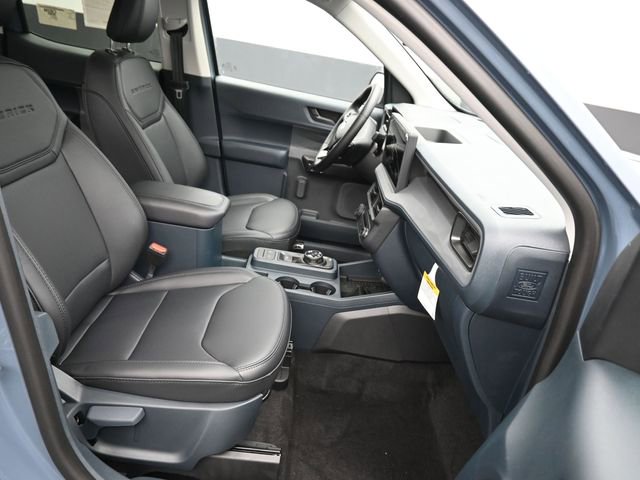 New 2025 Ford Maverick Lariat w/ Black Appearance Package image 7