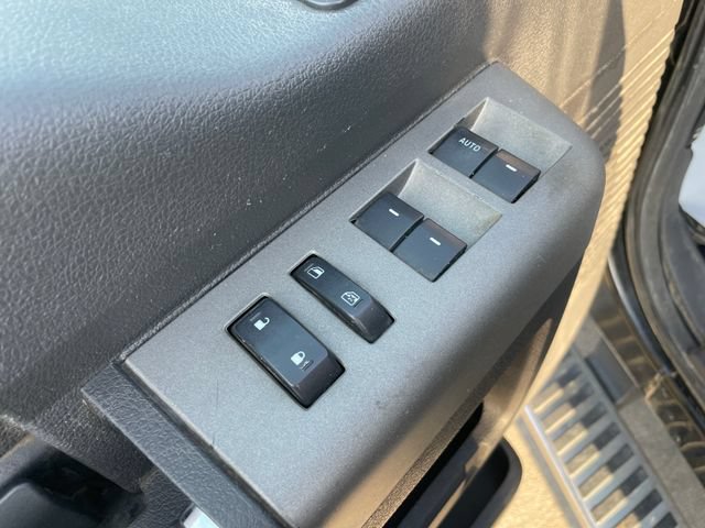 Used 2012 Ford F250 Lariat w/ Lariat Ultimate Pkg AWD/4WD image 21