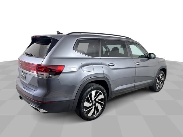 Used 2025 Volkswagen Atlas SE FWD image 8