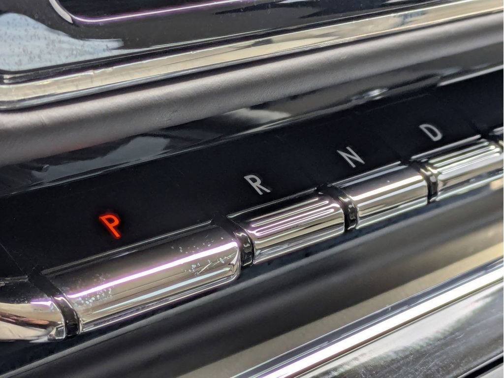 Used 2021 Lincoln Navigator L Black Label w/ Cargo Convenience Package image 17