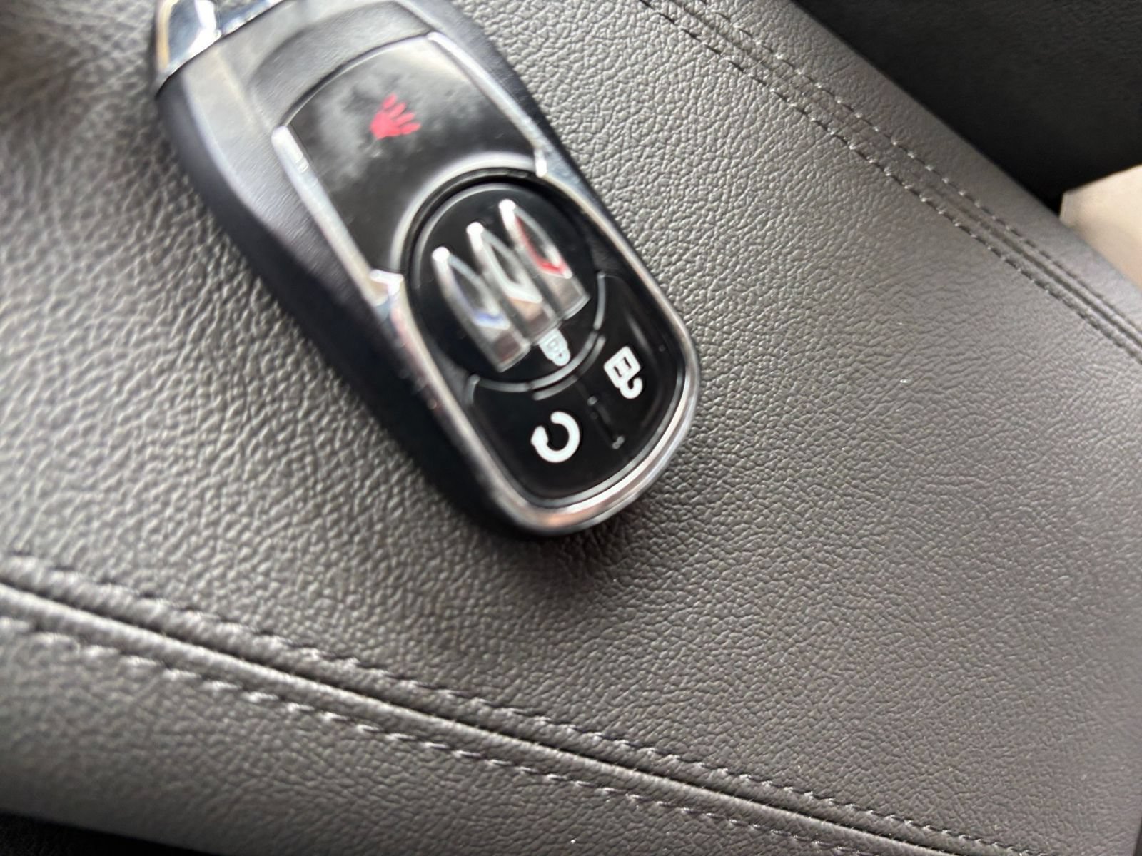 Used 2025 Buick Encore GX Preferred AWD/4WD image 22