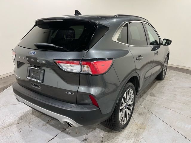 Used 2020 Ford Escape Titanium image 9