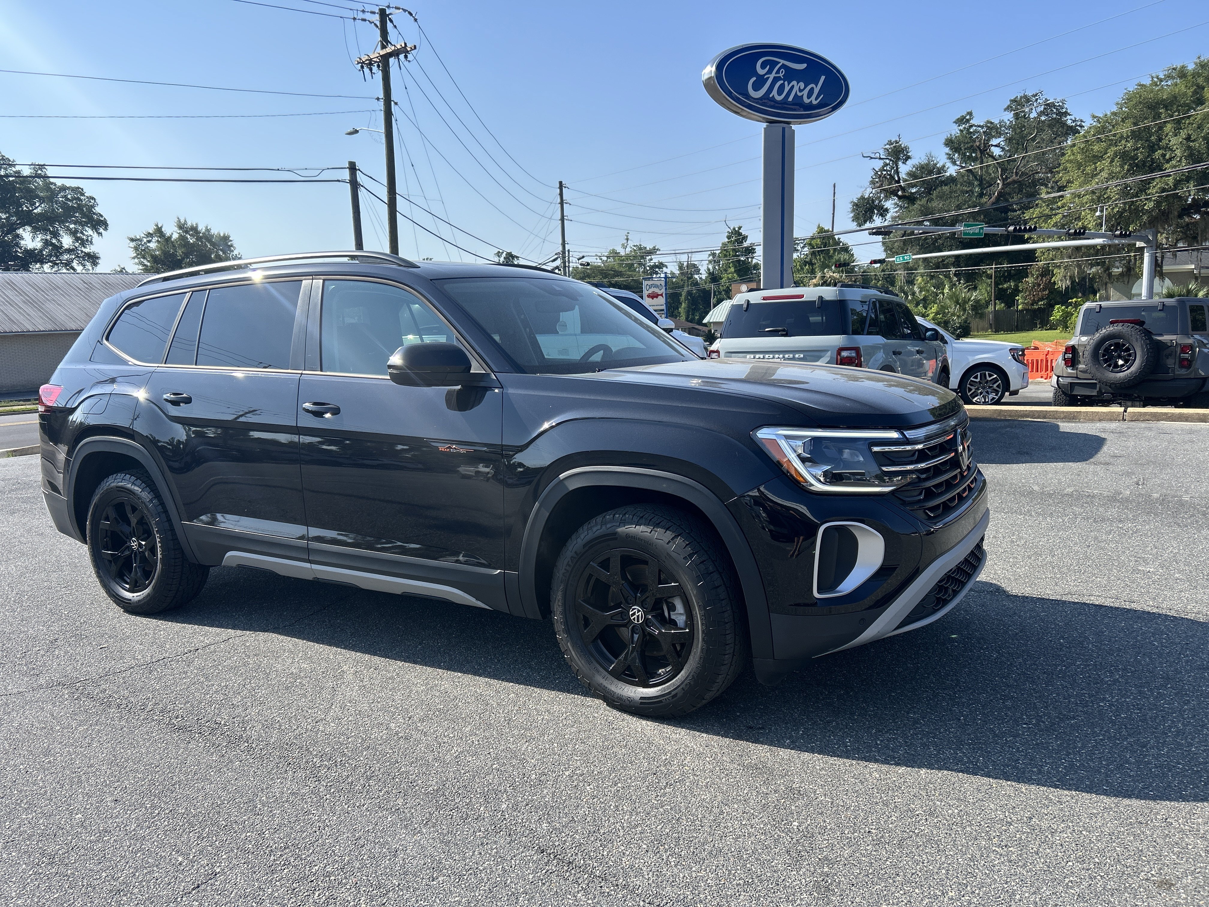 Used 2024 Volkswagen Atlas Peak Edition SE