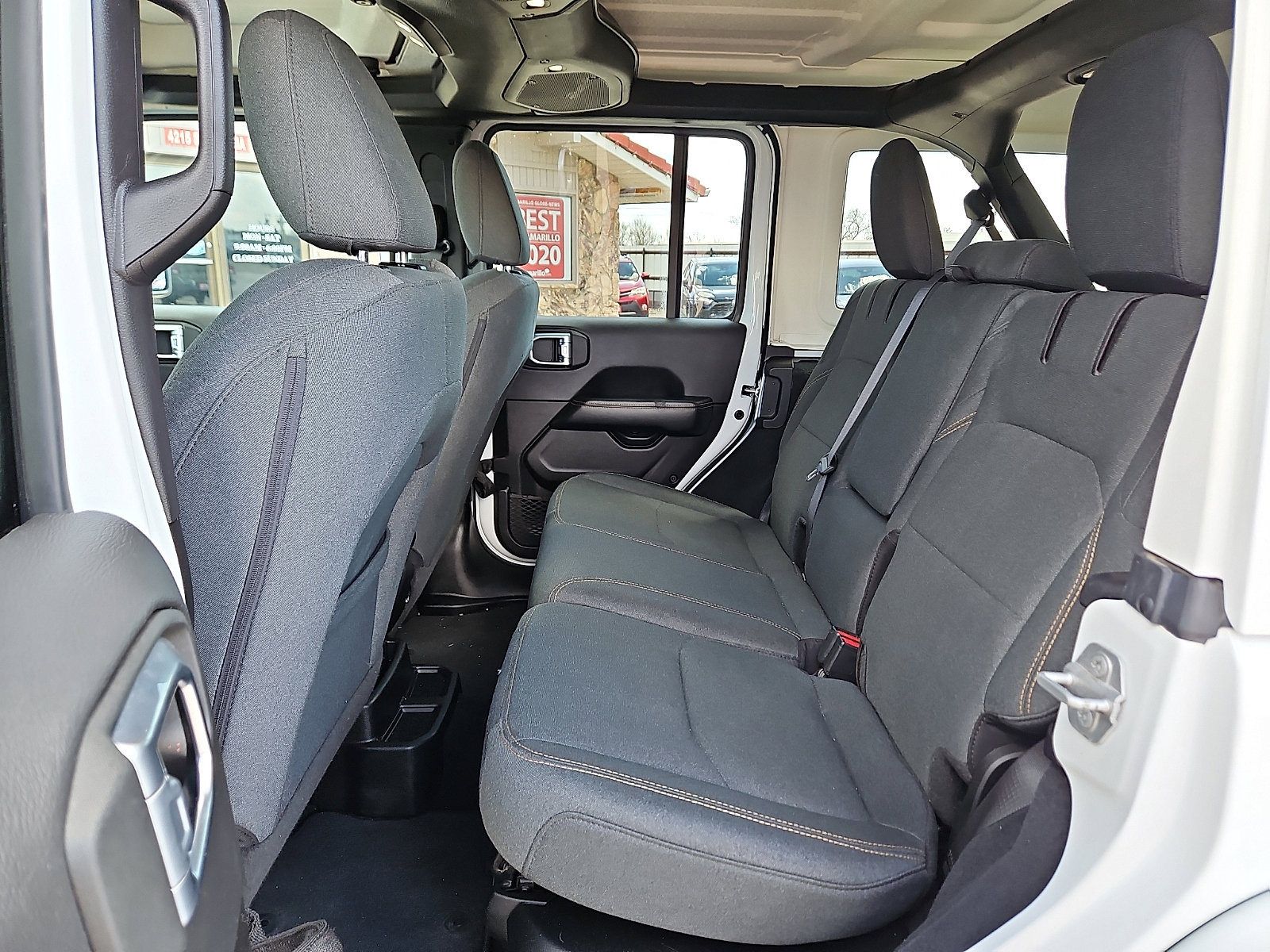 Used 2024 Jeep Wrangler Sahara 4xe image 9