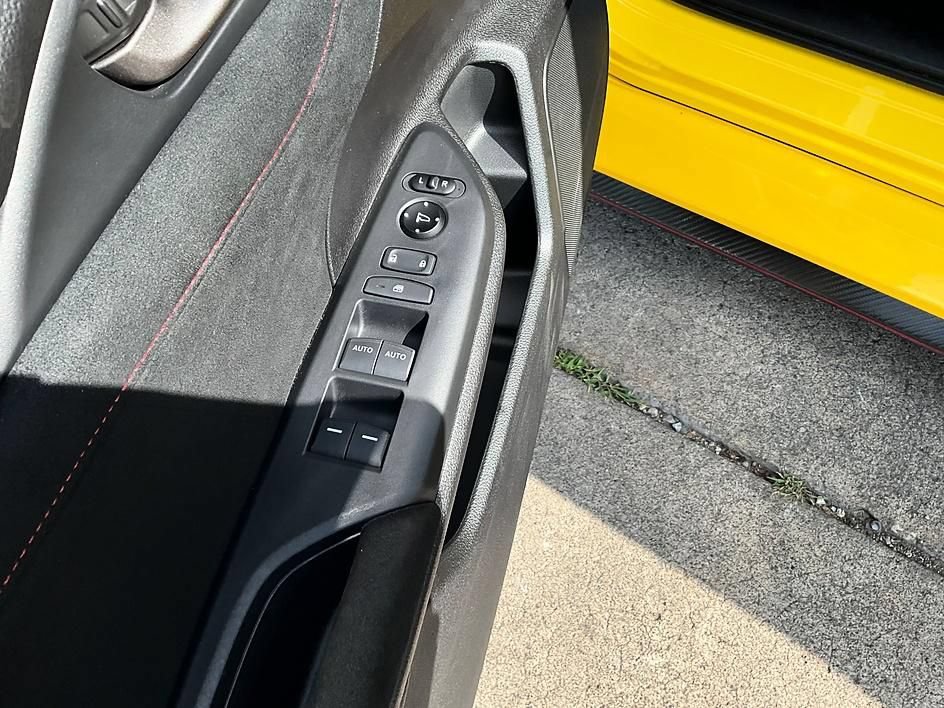 Used 2021 Honda Civic Type R Limited image 14