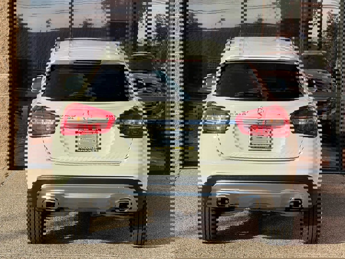 Used 2015 Mercedes-Benz GLA 250 4MATIC image 10