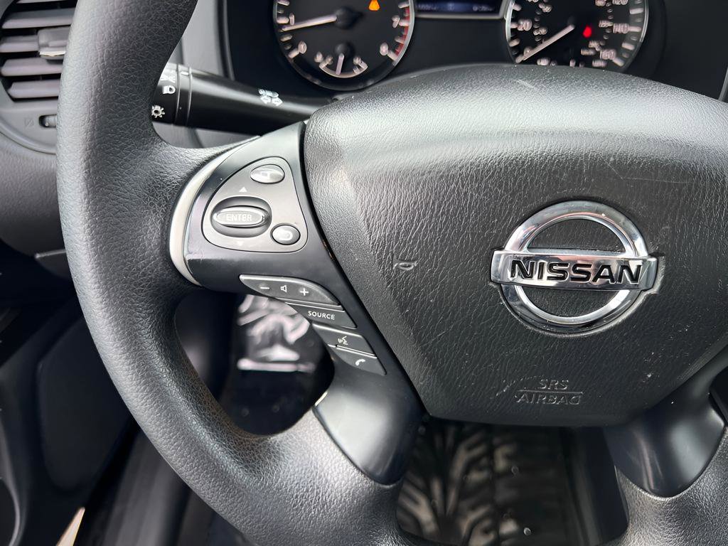 Used 2019 Nissan Pathfinder S image 40