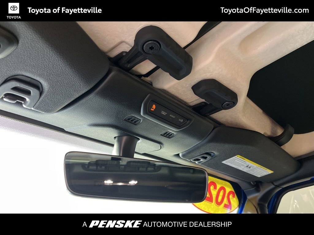 Used 2023 Jeep Gladiator Rubicon w/ LED Lighting Group AWD/4WD image 20