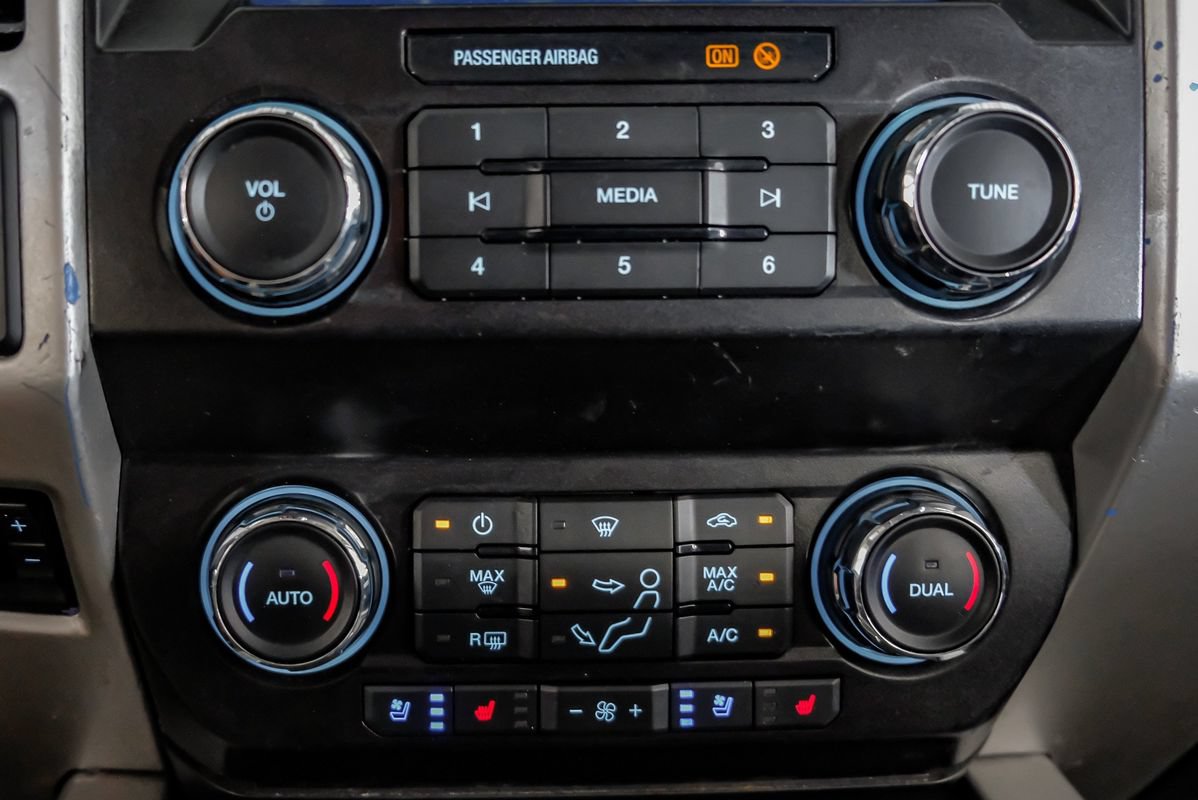 Used 2020 Ford F250 Lariat w/ Lariat Ultimate Package AWD/4WD image 25