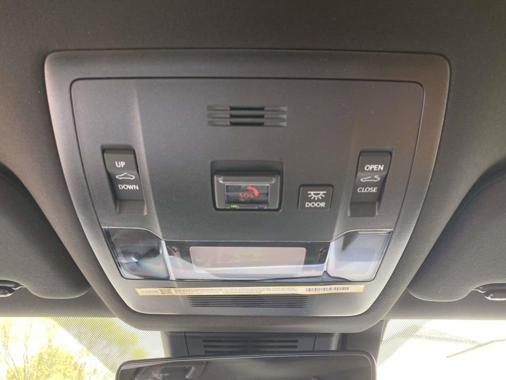 New 2026 Lexus UX 300h FWD image 18