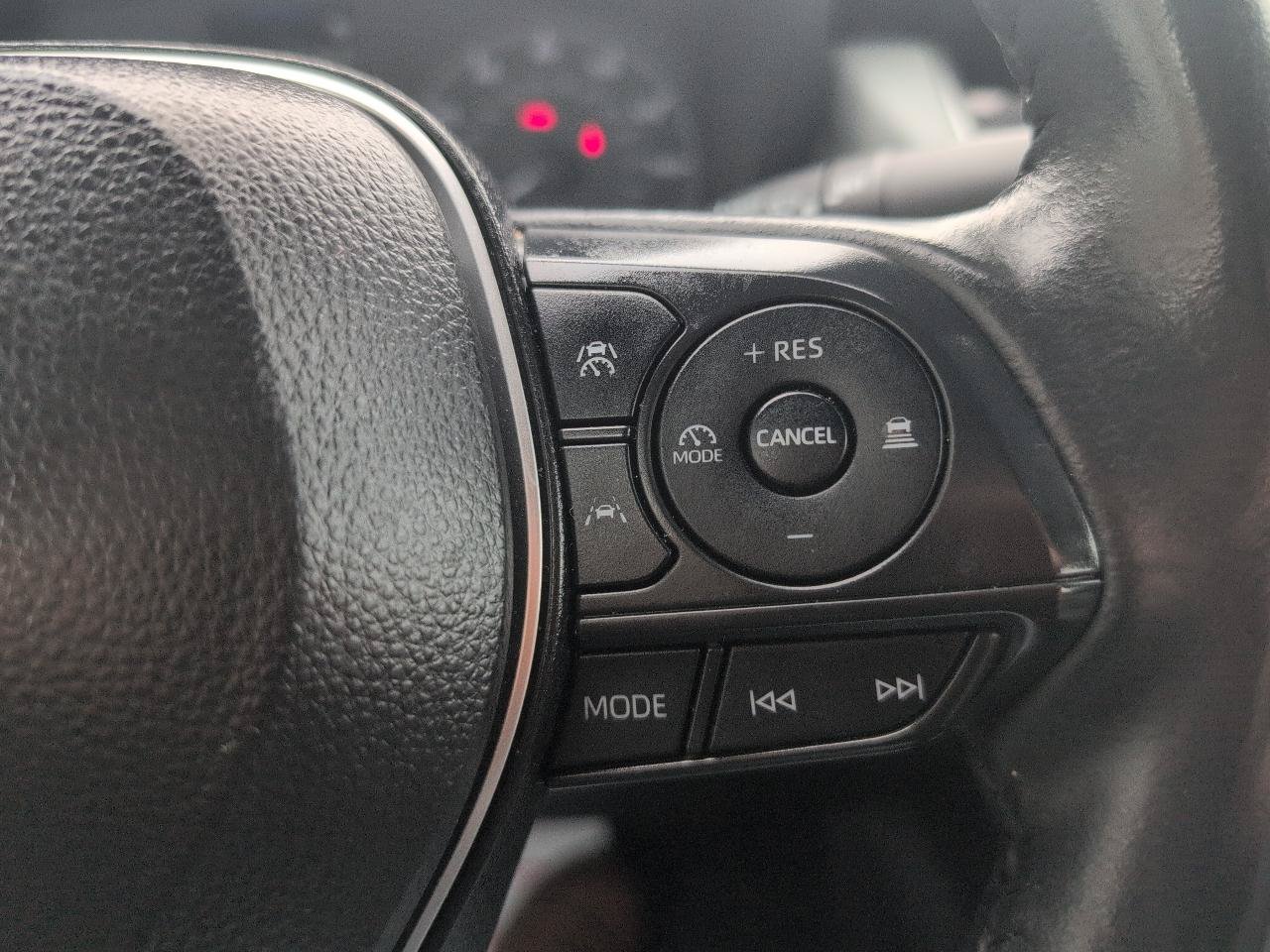 Used 2024 Toyota Corolla SE FWD image 16