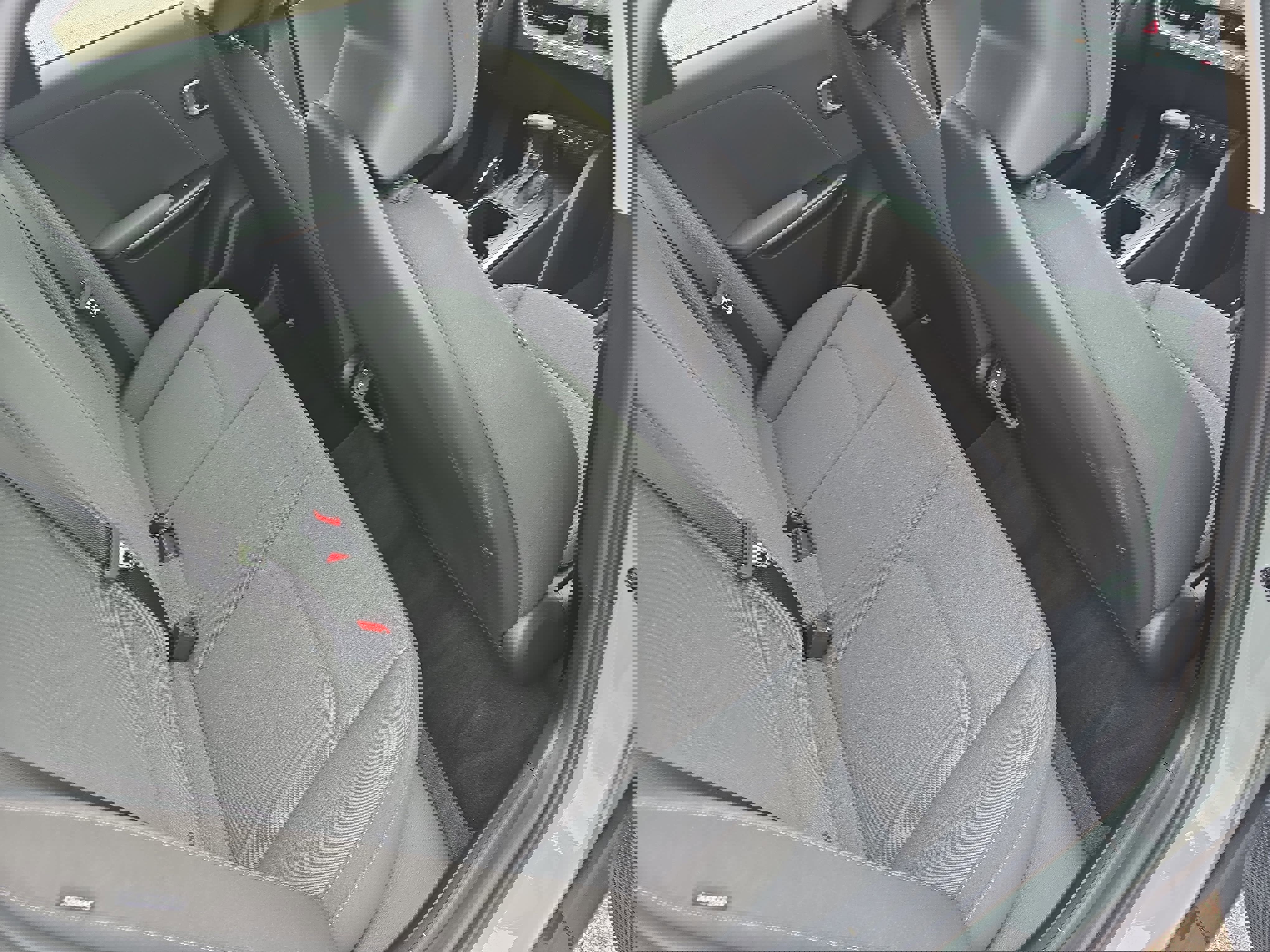 Used 2025 Kia K4 LXS image 12