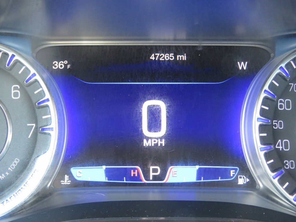 Used 2015 Chrysler 200 C w/ Navigation & Sound Group I image 20