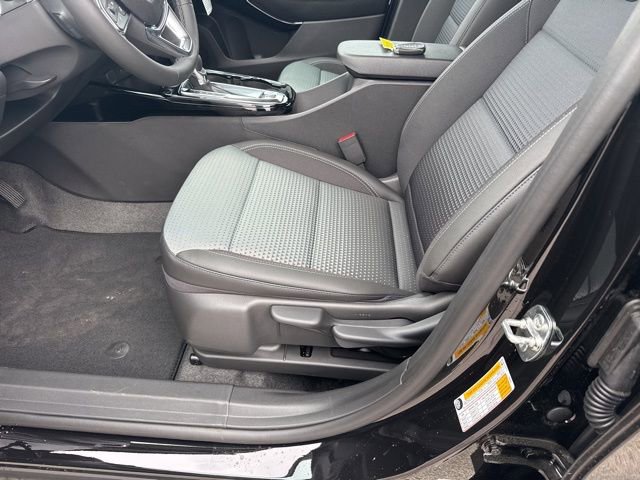 New 2026 Chevrolet Trax LT w/ Driver Confidence Package FWD image 16