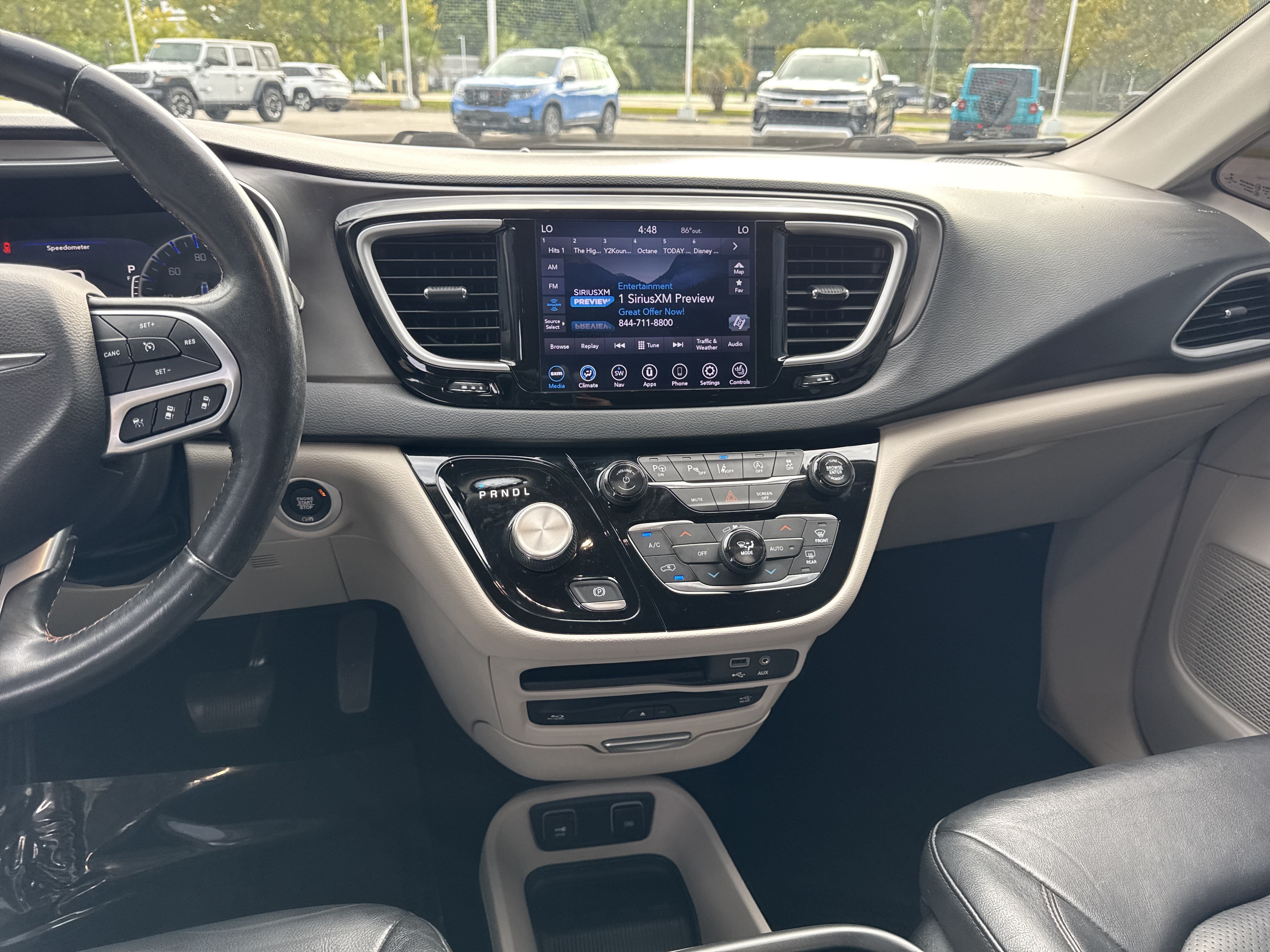 Used 2020 Chrysler Pacifica Touring-L Plus w/ Tire & Wheel Group FWD image 29