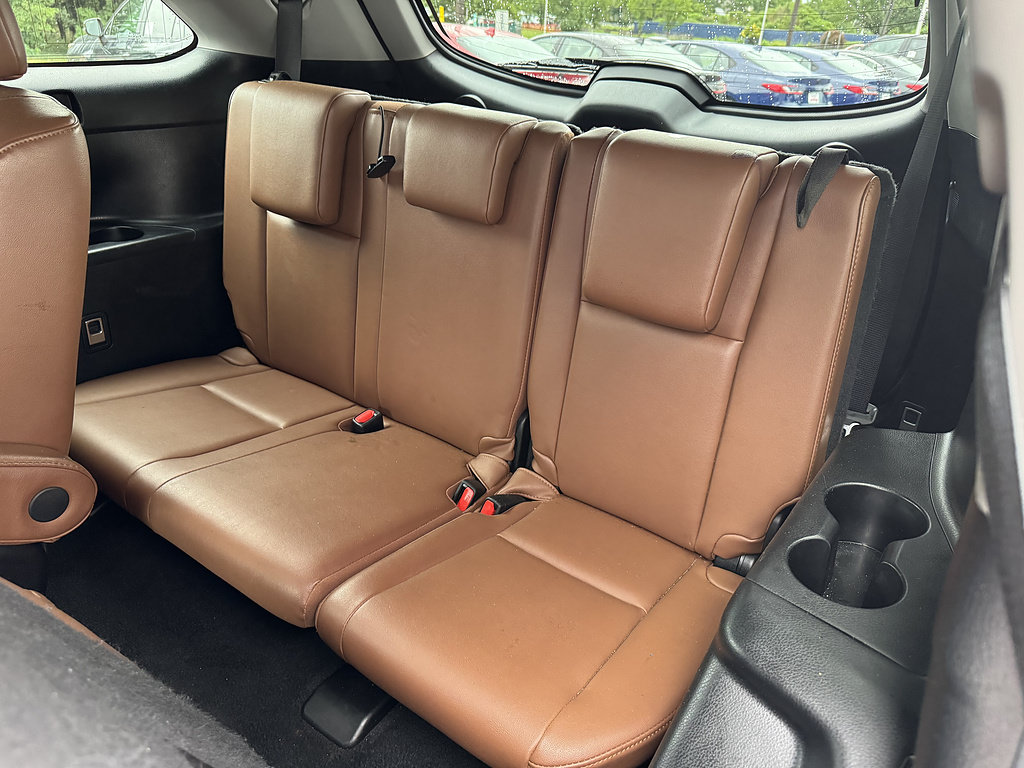 Certified 2019 Toyota Highlander Limited AWD/4WD image 10