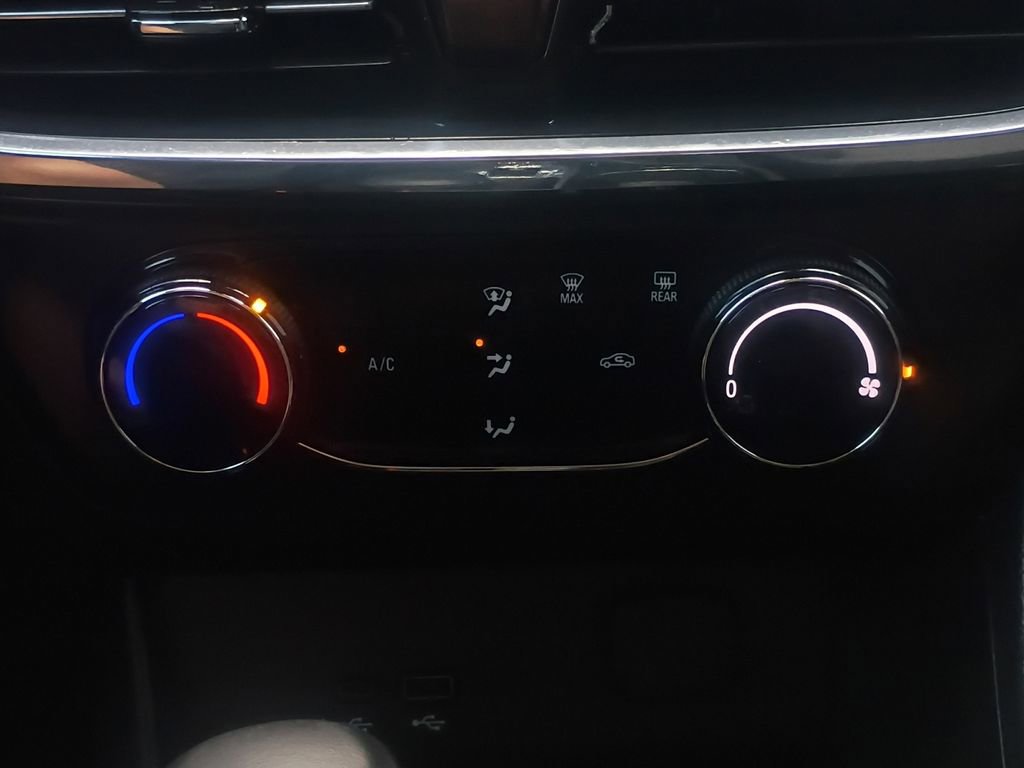 Used 2025 Buick Encore GX Preferred image 4