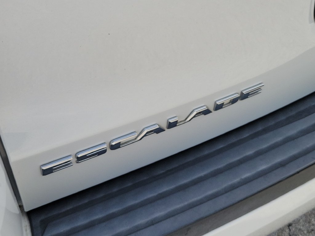 Used 2016 Cadillac Escalade Premium RWD image 6
