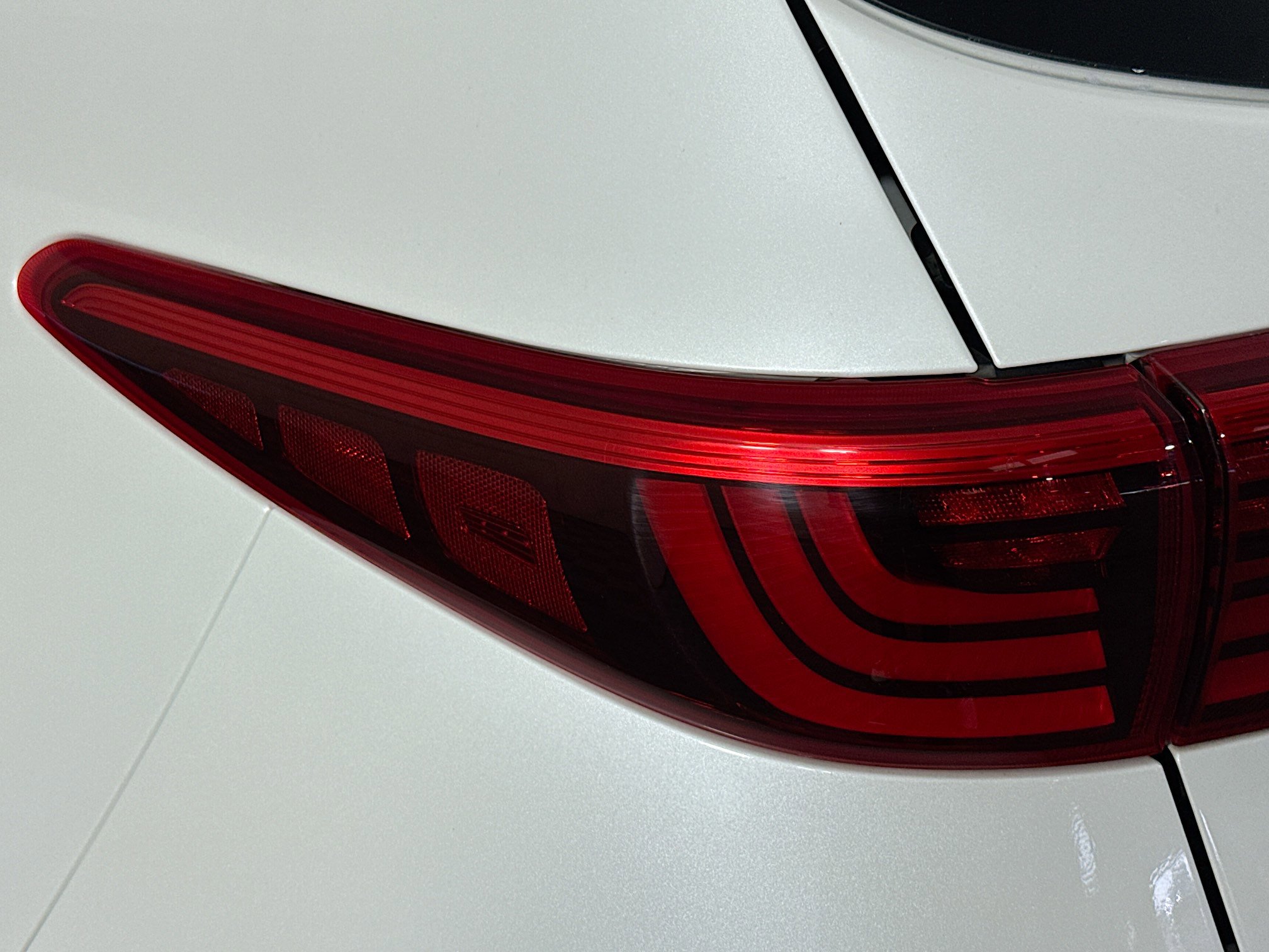 Used 2019 Kia Sportage EX w/ EX Sport Appearance Package image 35