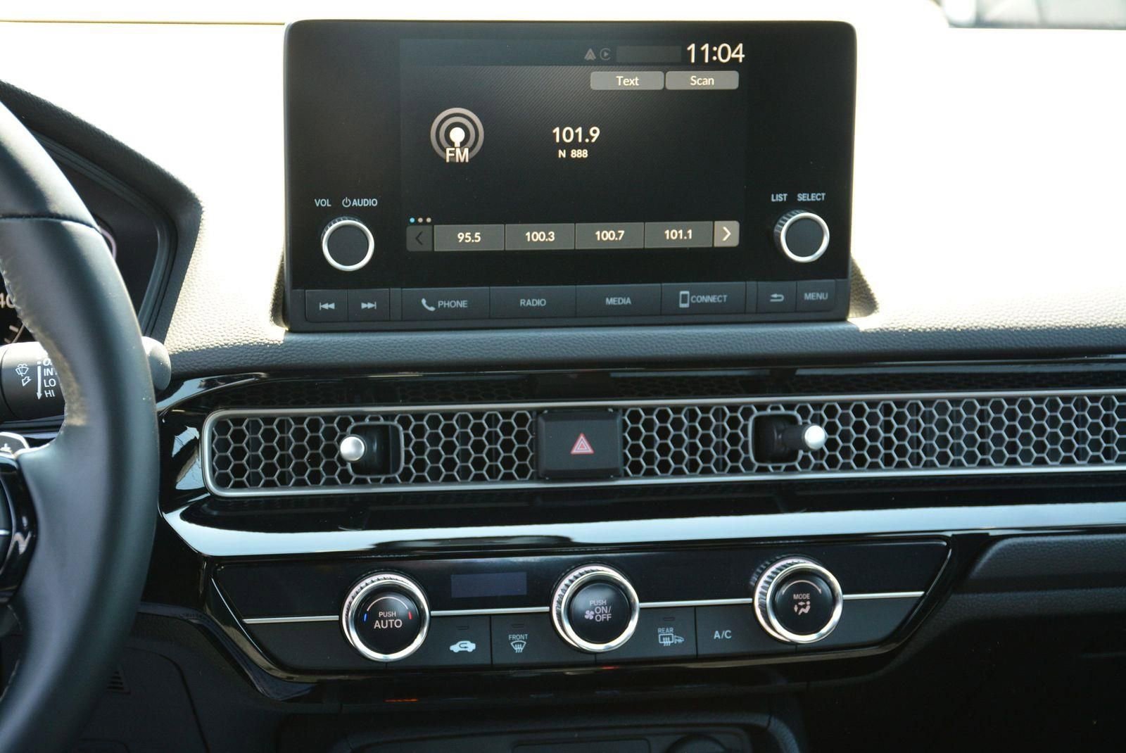 Used 2025 Honda Civic Sport image 13