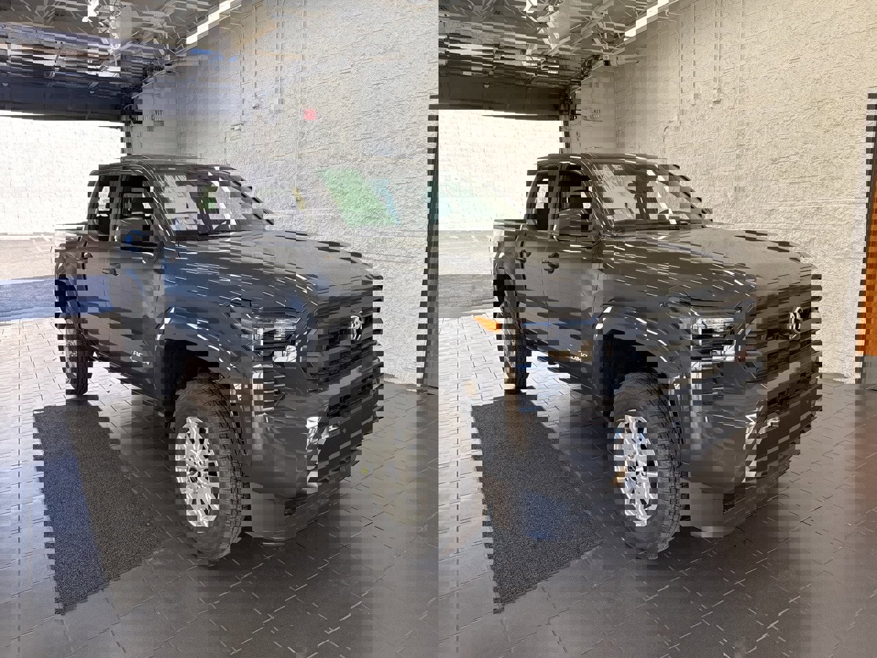 New 2025 Toyota Tacoma SR5