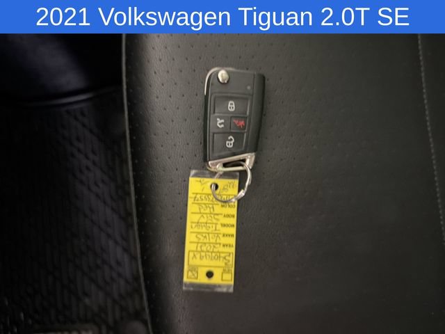 Used 2021 Volkswagen Tiguan SE w/ Panoramic Sunroof Package AWD/4WD image 30