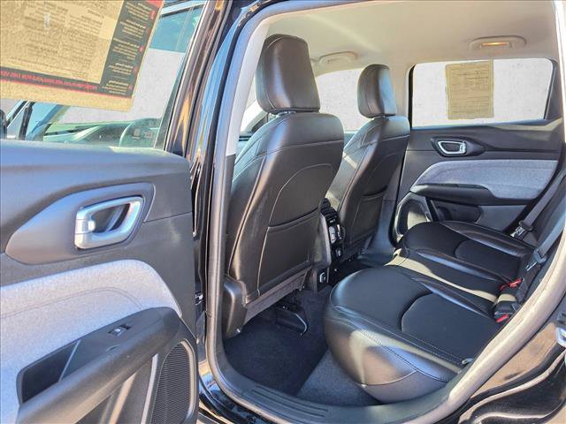 Used 2022 Jeep Compass Latitude AWD/4WD image 17