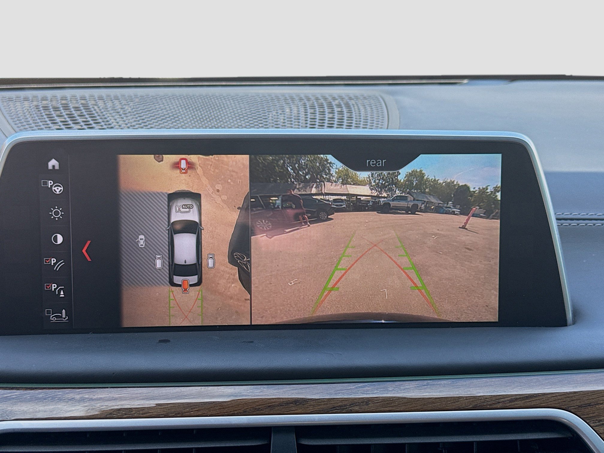 Used 2018 BMW 750i RWD image 14