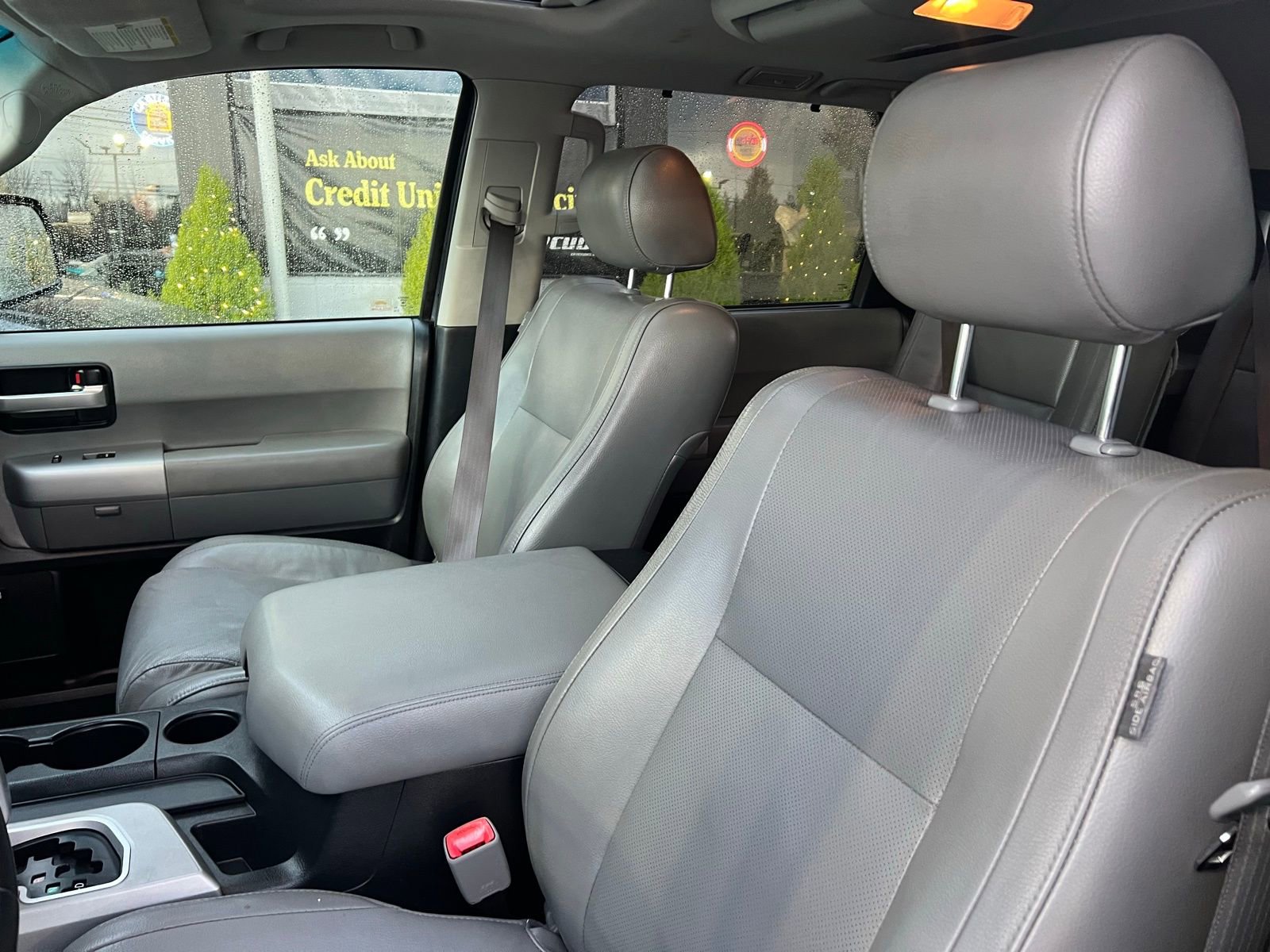 Used 2008 Toyota Sequoia Platinum image 24