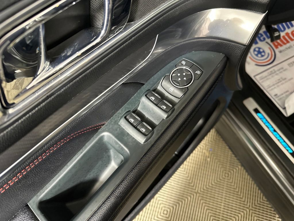 Used 2018 Ford Explorer Sport image 16