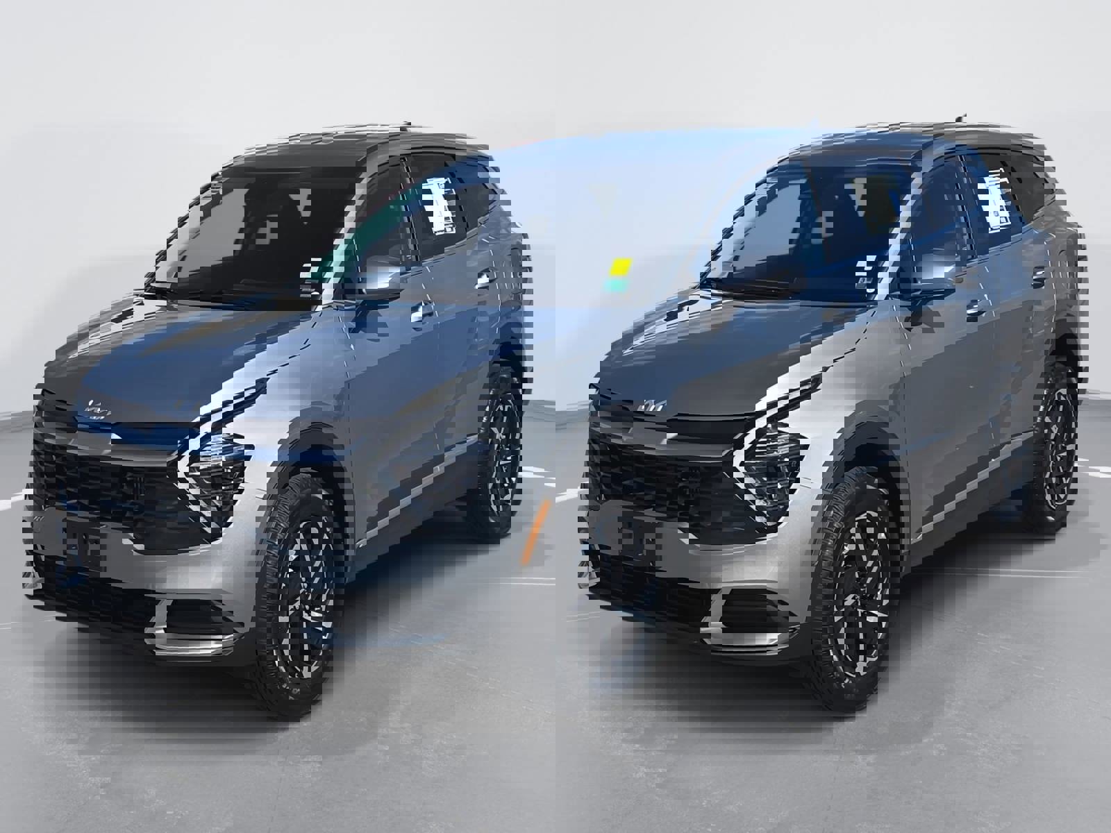 Used 2025 Kia Sportage LX image 1