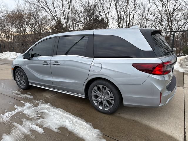 New 2026 Honda Odyssey Touring image 6