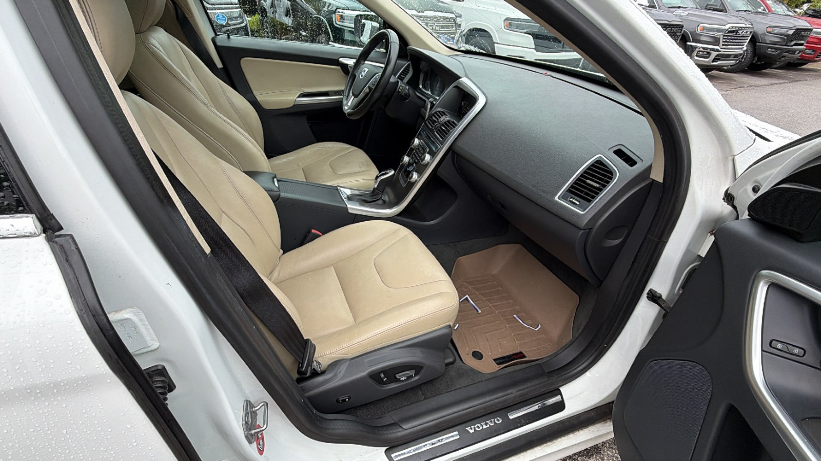 Used 2016 Volvo XC60 T5 Premier AWD/4WD image 21