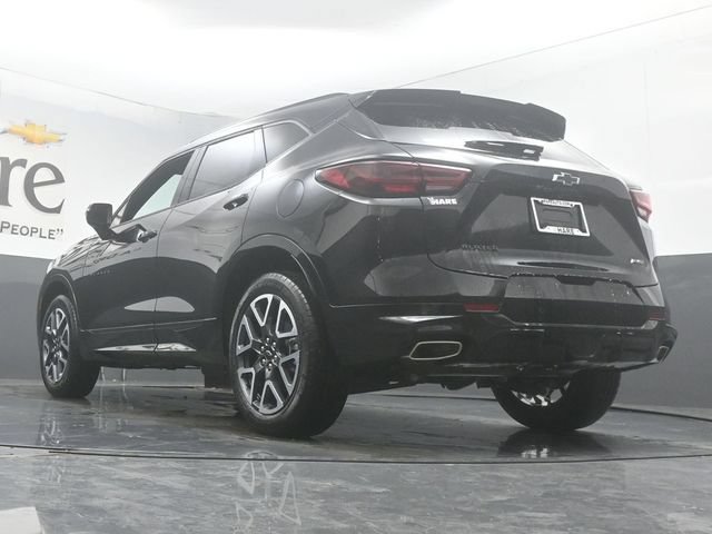 New 2026 Chevrolet Blazer RS w/ LPO, Floor Liner Package FWD image 5