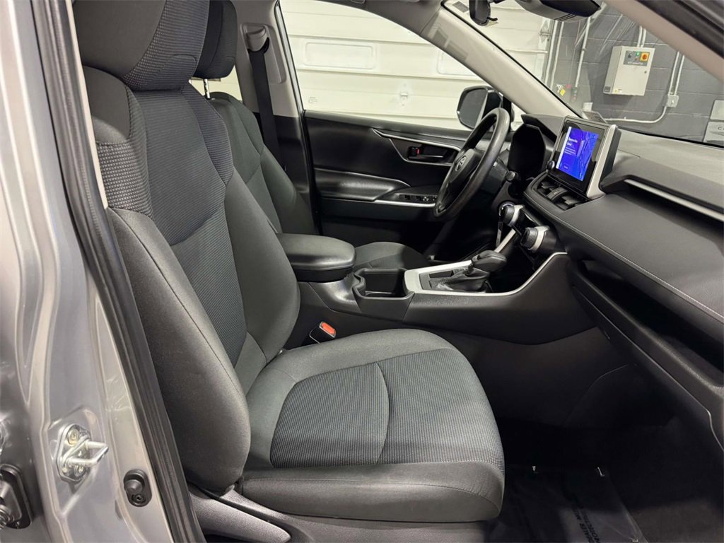 Used 2023 Toyota RAV4 LE image 13