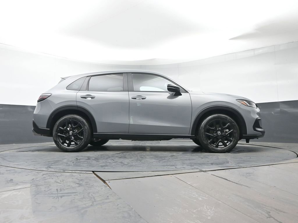 Certified 2025 Honda HR-V Sport image 33