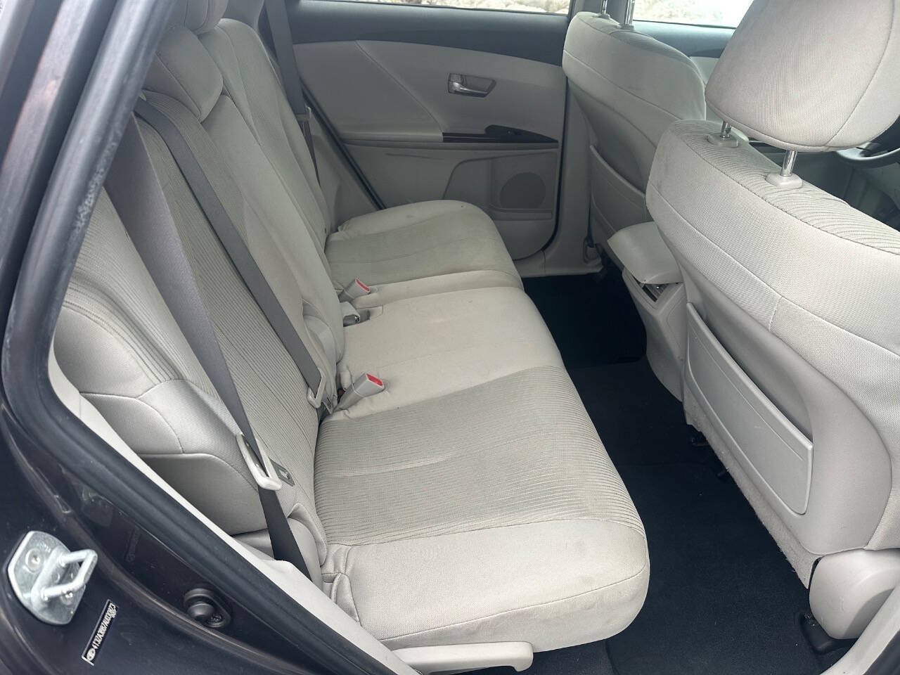 Used 2010 Toyota Venza FWD image 10