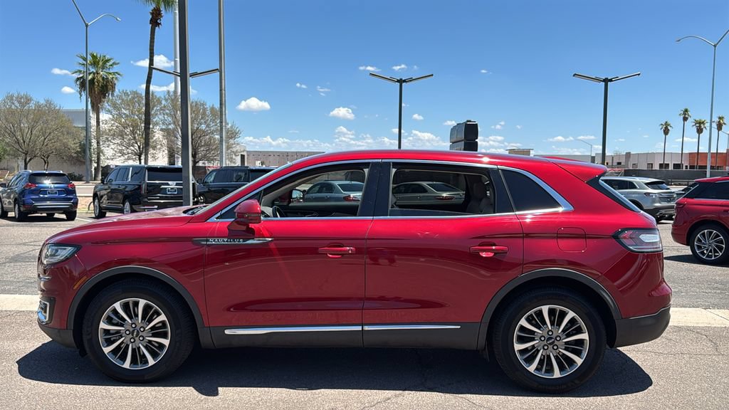 Used 2019 Lincoln Nautilus Select FWD image 4