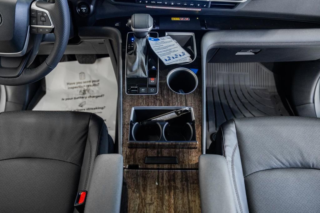 New 2026 Toyota Sienna Limited image 28