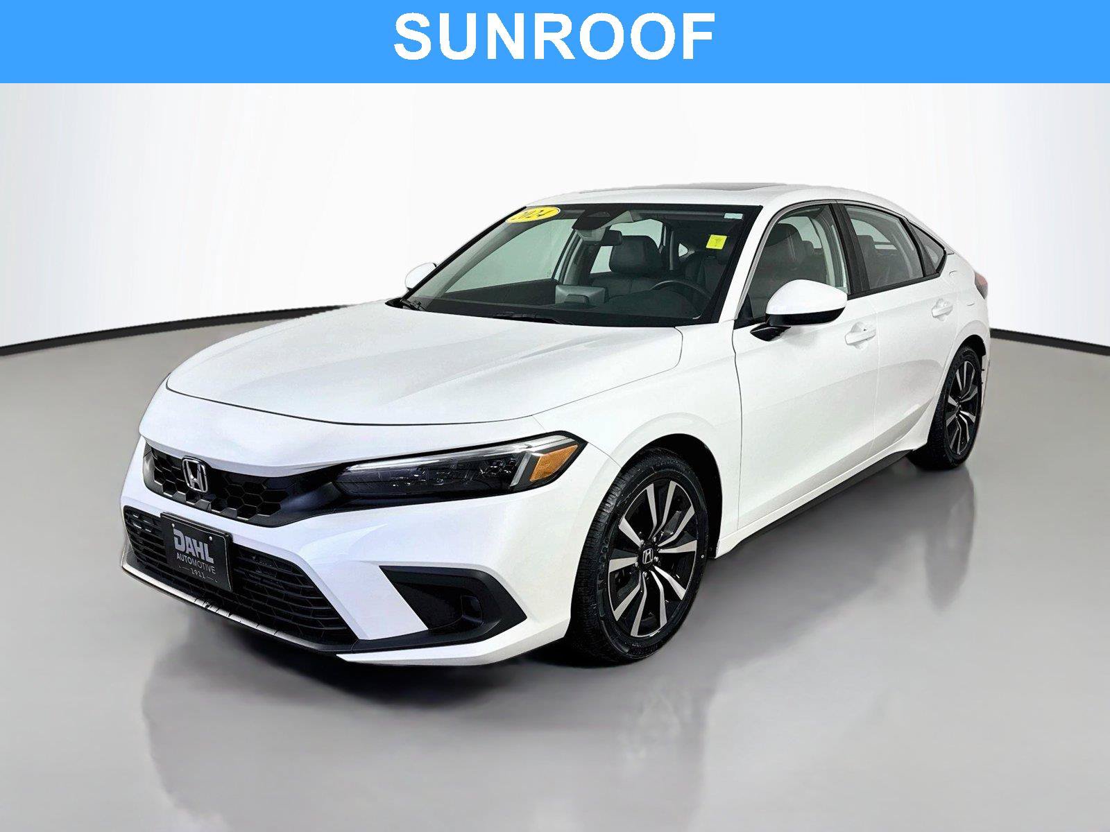Used 2024 Honda Civic EX-L image 4