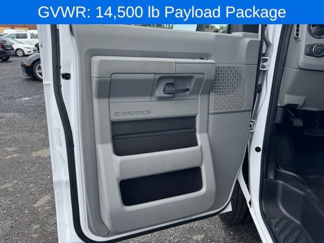 Used 2023 Ford E-450 and Econoline 450 Super Duty w/ Power Windows & Locks Group RWD image 12