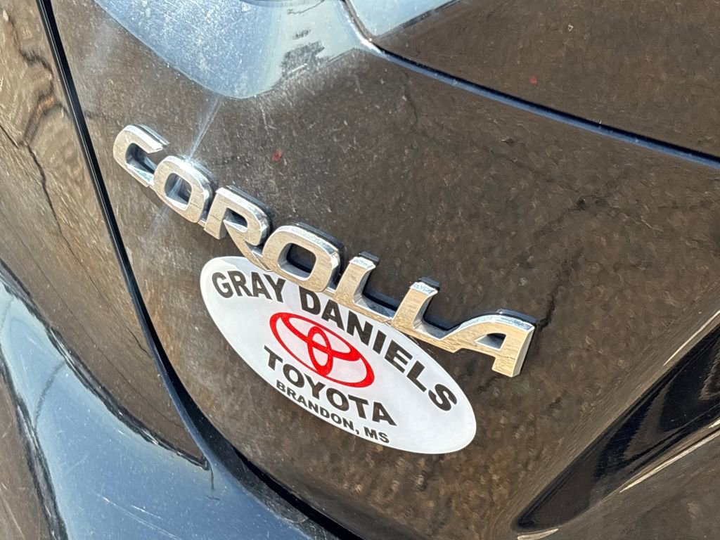 Used 2023 Toyota Corolla LE image 29