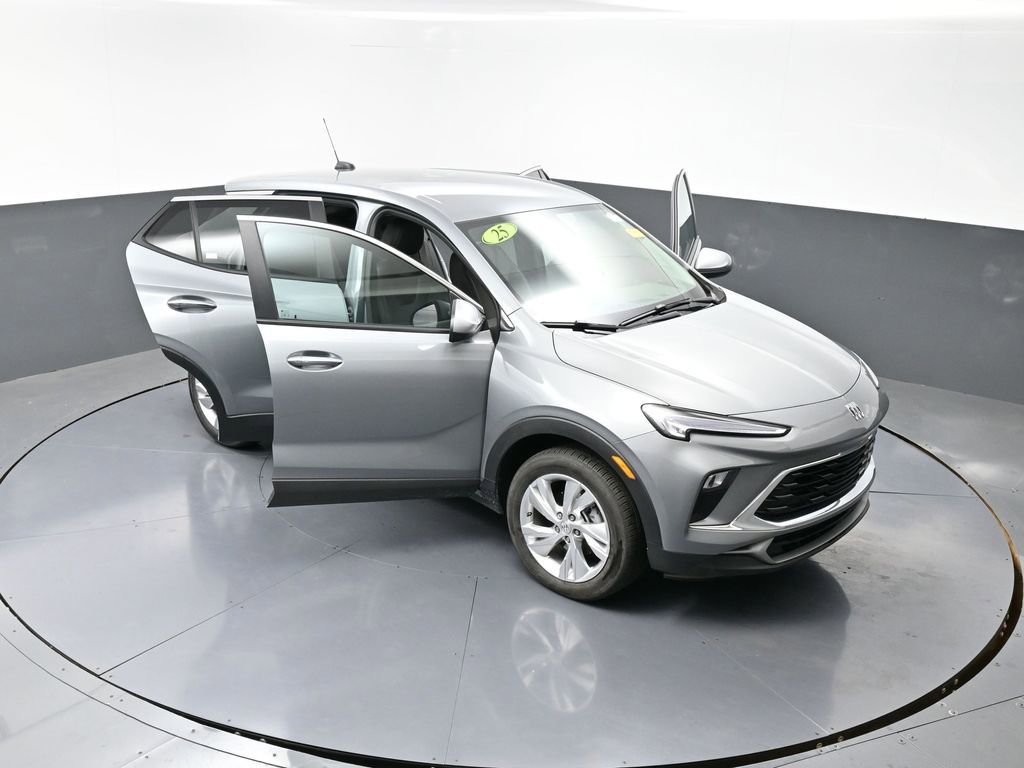 Used 2025 Buick Encore GX Preferred image 61